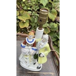 Rare Underwriters laboratories portable lamp w/ porcelain Victorian man & woman